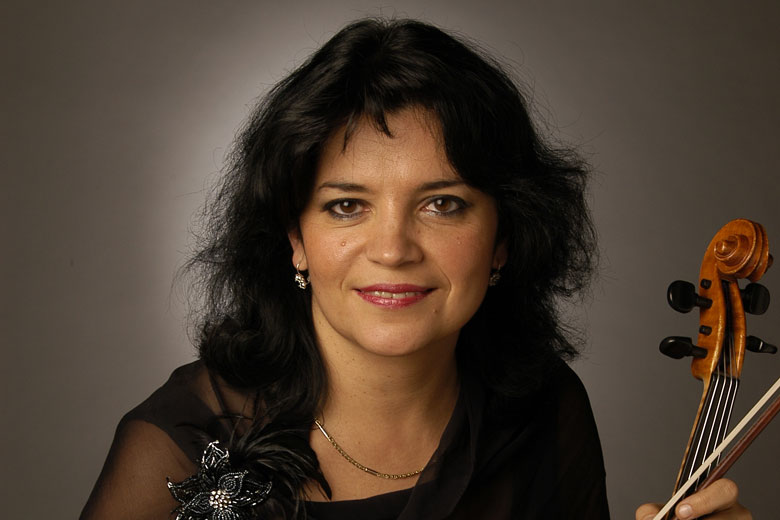 Julia Schautz; Natalia Wächter